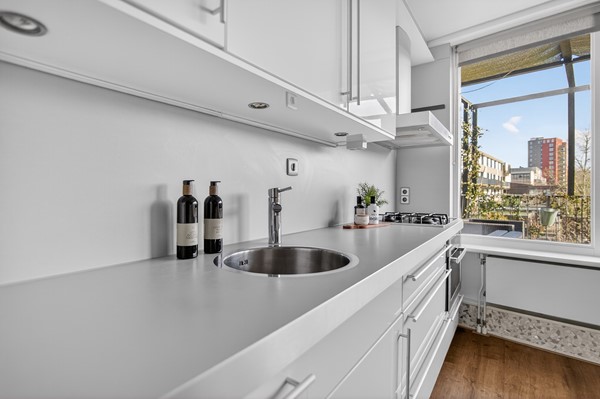 Medium property photo - Leuvenstraat 24, 1066 HC Amsterdam